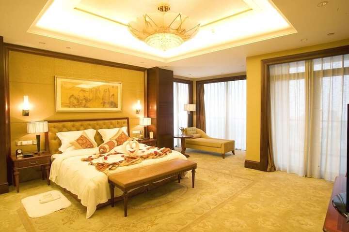 Room 22 of 45
