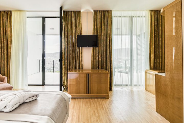 Room 19 of 75