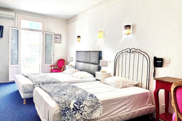 Room 26 of 80
