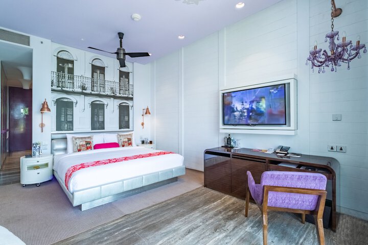 Room 17 of 148