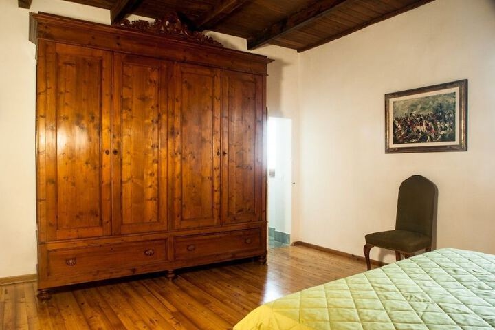 Room 16 of 26