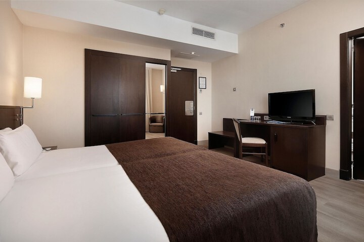 Room 17 of 85