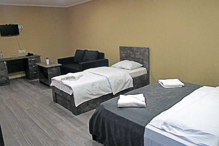 Room 13 of 86