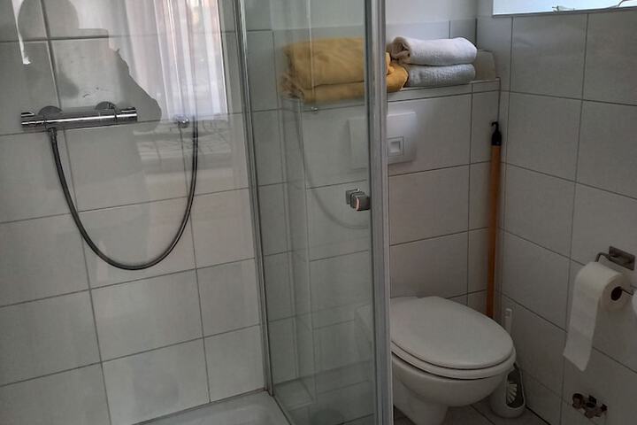 Room 13 of 26