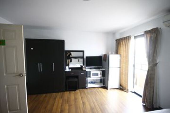 Room 14 of 20