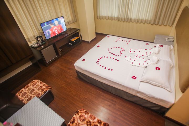 Room 19 of 40