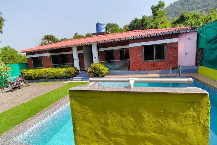 Pool 8 of 10