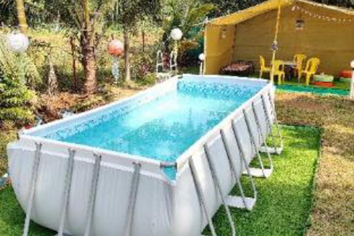 Pool 62 of 66