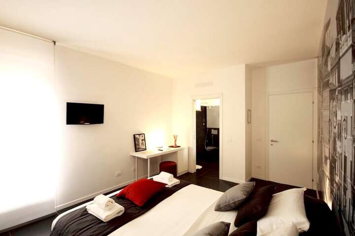 Room 7 of 24