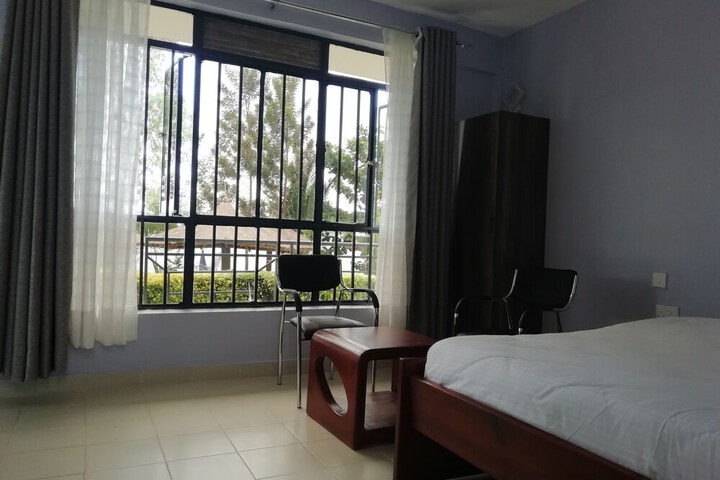 Room 6 of 36