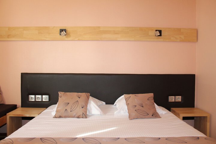 Room 8 of 45