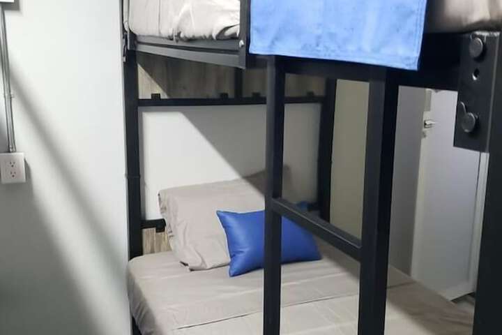 Room 4 of 19