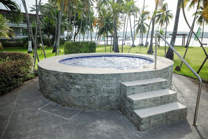 Pool 49 of 79