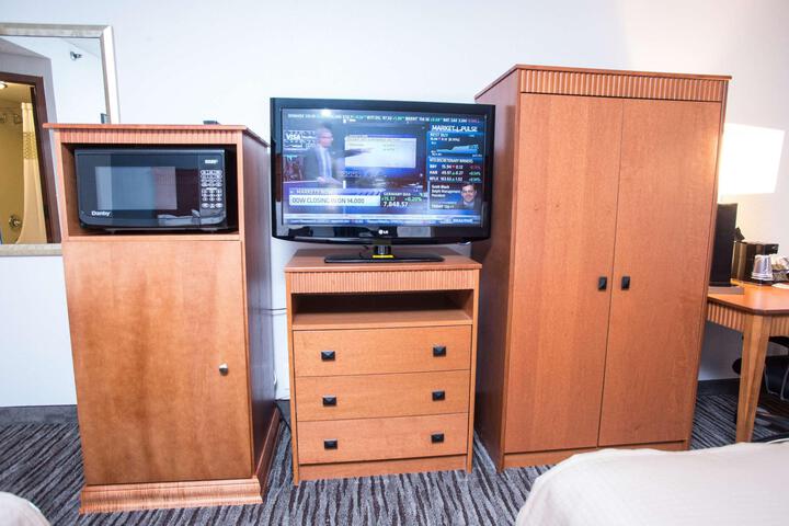 2 Double Beds (1 of 10)