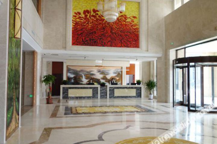 Hotel Interior 10 of 18