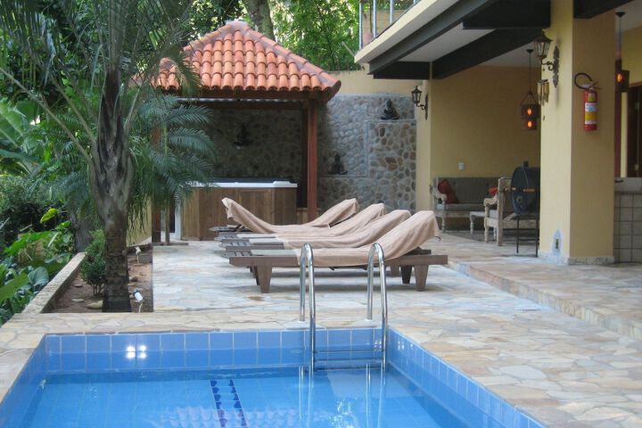 Pool 43 of 58