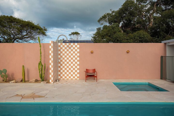 Pool 16 of 19
