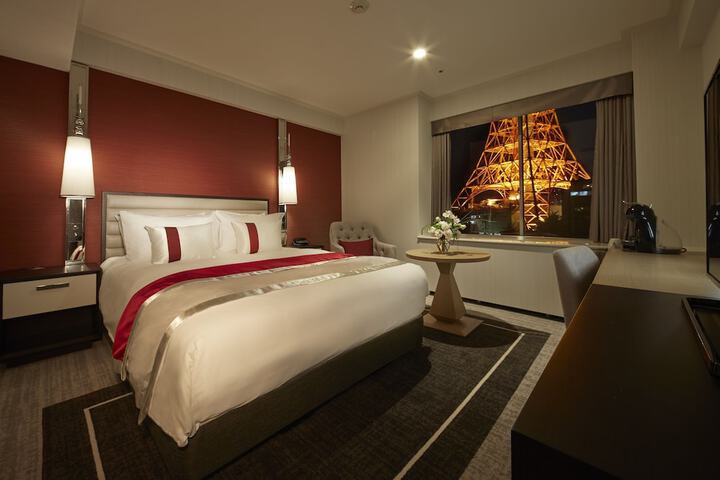 Room 10 of 72