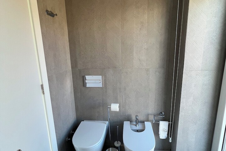 Room 56 of 104
