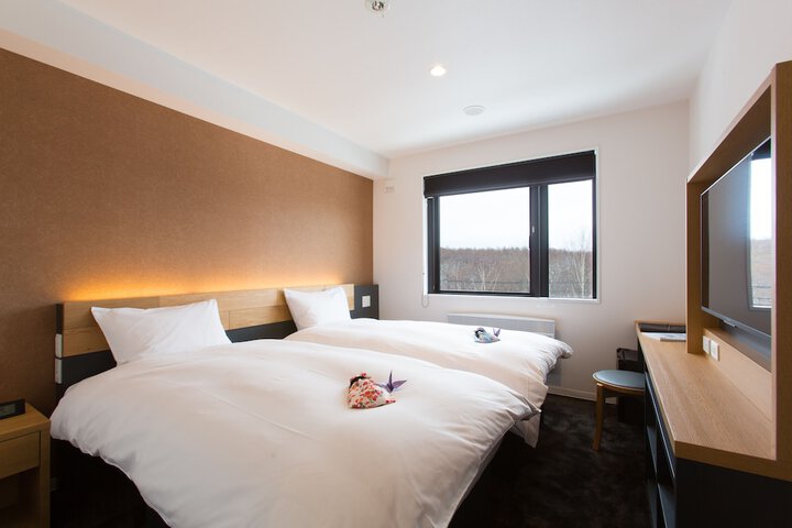 Room 12 of 34