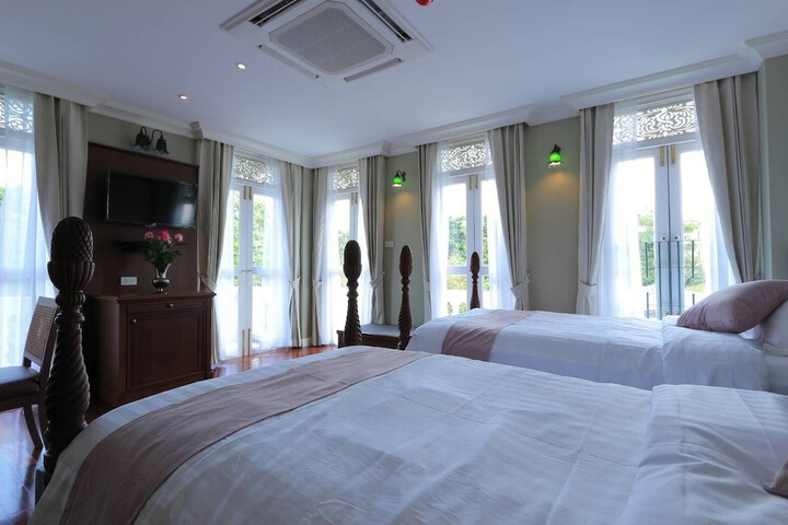 Room 26 of 81