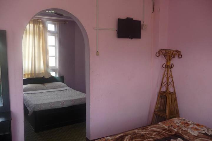 Room 34 of 59