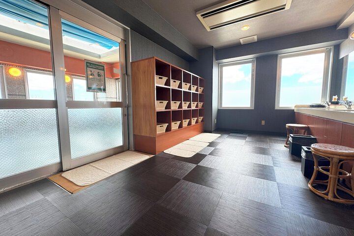 Room 22 of 48