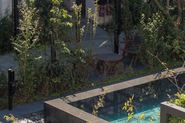 Pools & Facilities