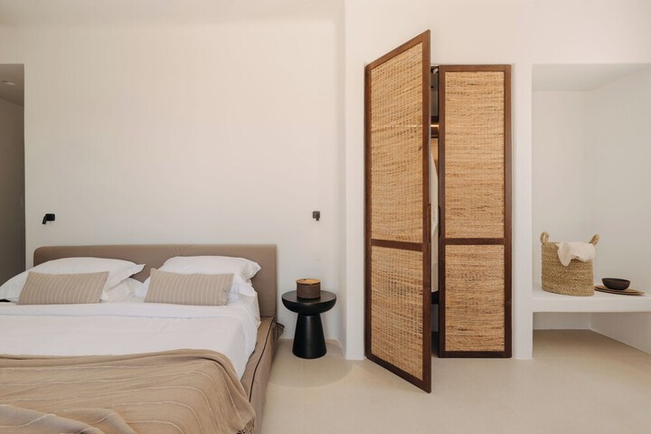 Room 10 of 95
