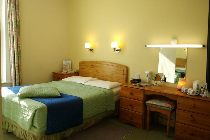 Room 8 of 45