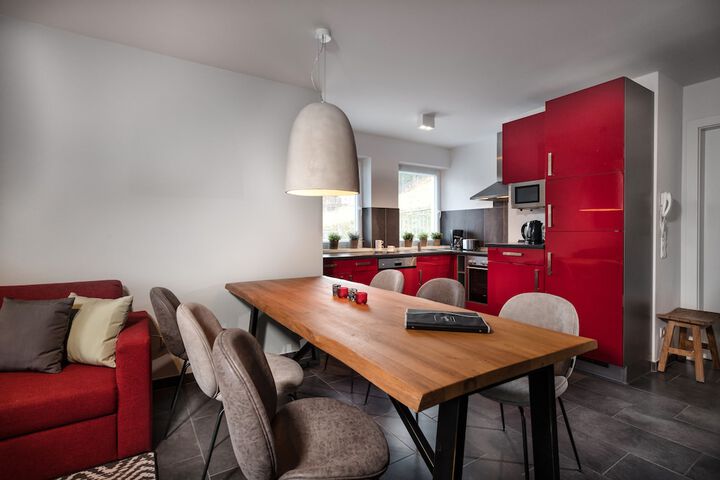 Room 3 of 44