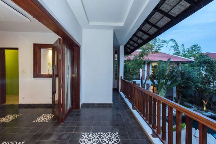 Terrace/Patio 14 of 38