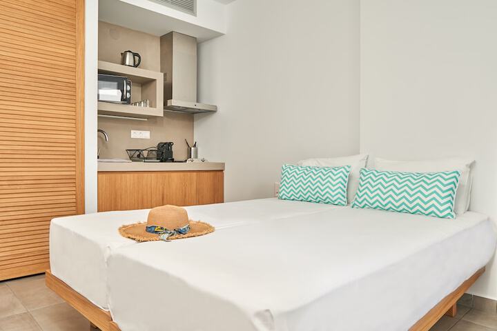 Room 15 of 78
