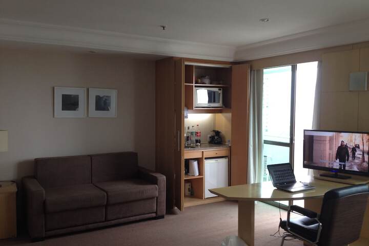 Room 7 of 13