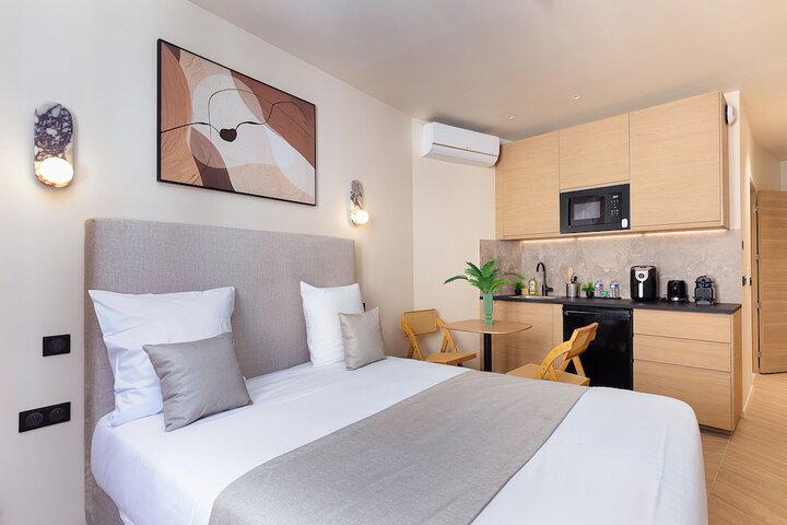Room 21 of 82