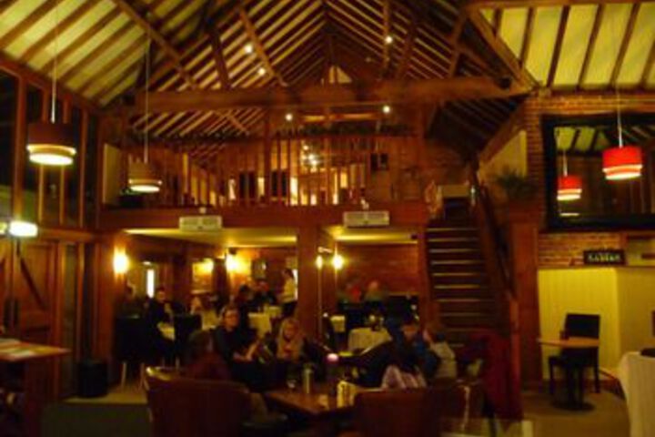 Dining 7 of 25