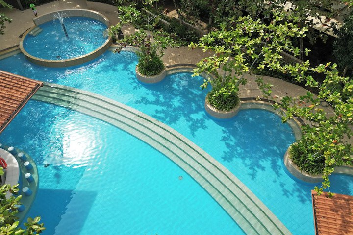 Pool 71 of 112