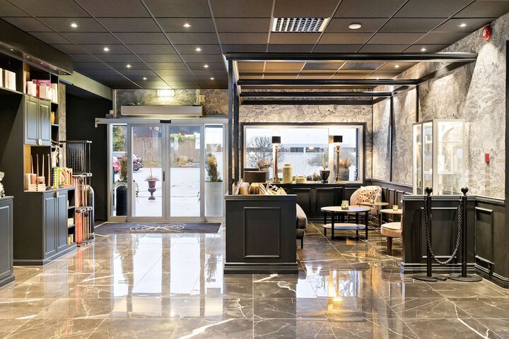 Hotel Interior 2 of 77