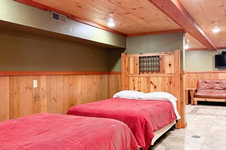 Room 3 of 11