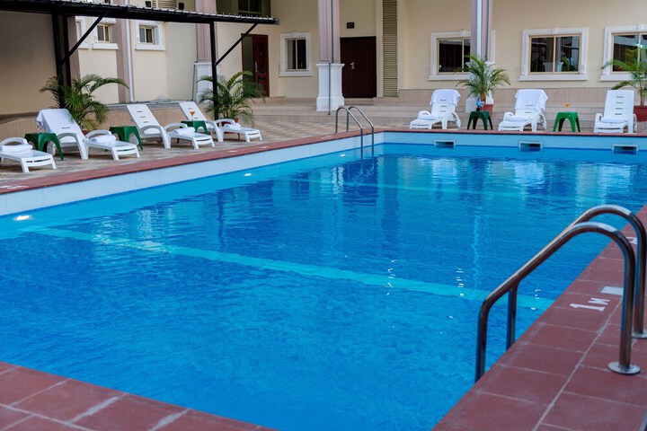 Pool 31 of 42