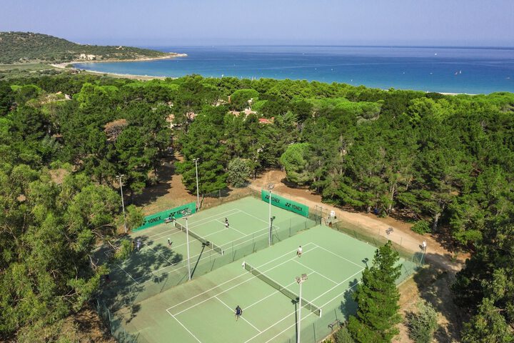 Tennis court