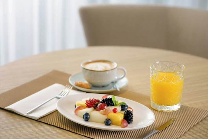 Breakfast/Coffee Service 97 of 124