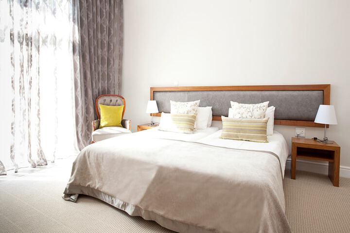 Room 3 of 132
