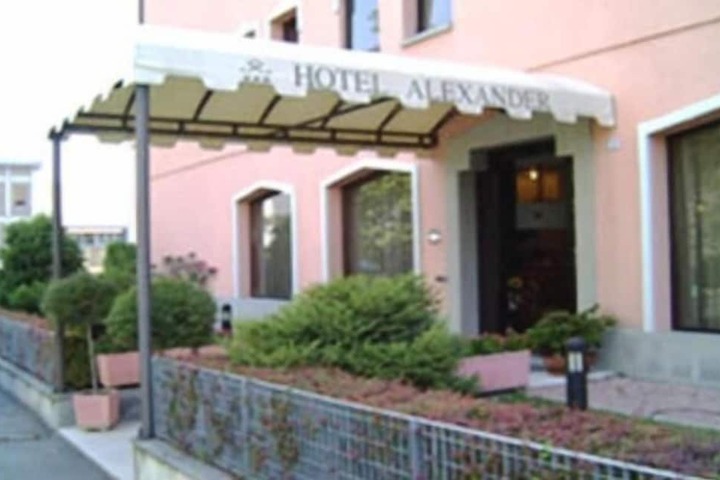 Hotel 26 of 26