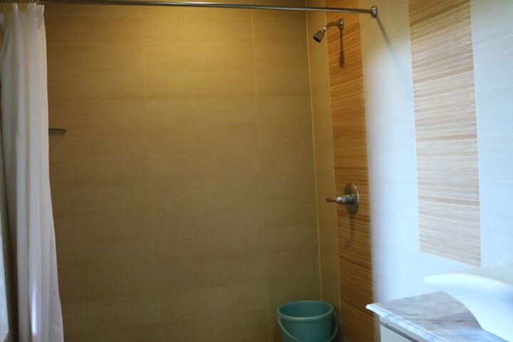 Room 20 of 34