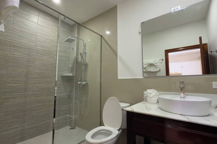 Room 155 of 272