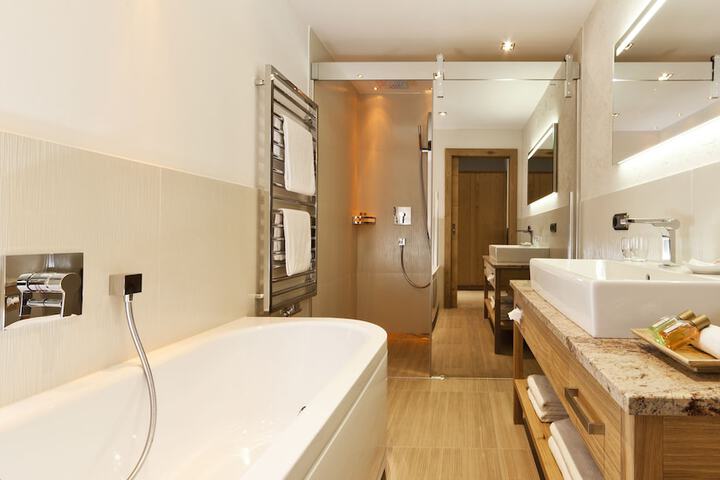 Clean Restrooms