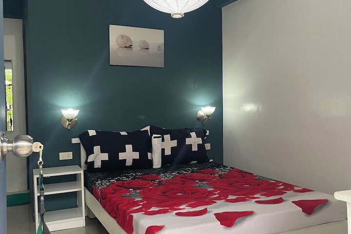 Room 3 of 25