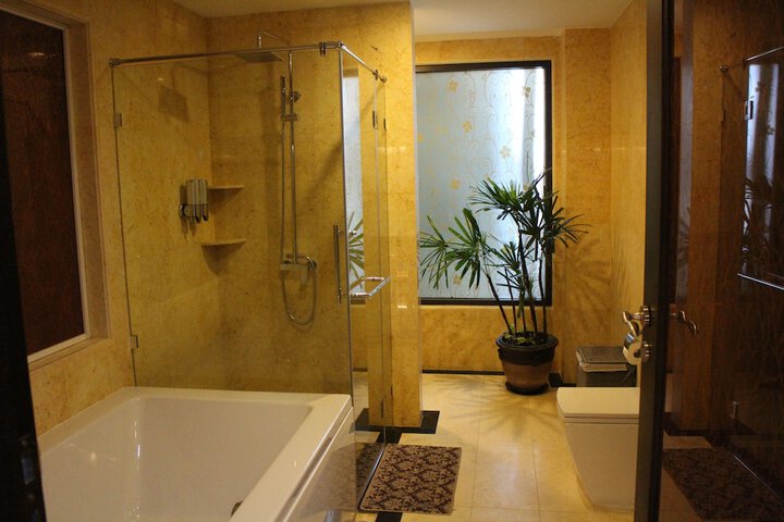 Room 36 of 42