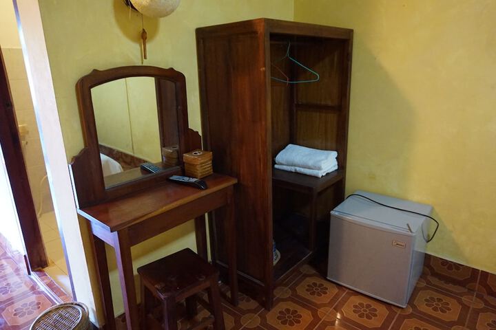 Room 17 of 29